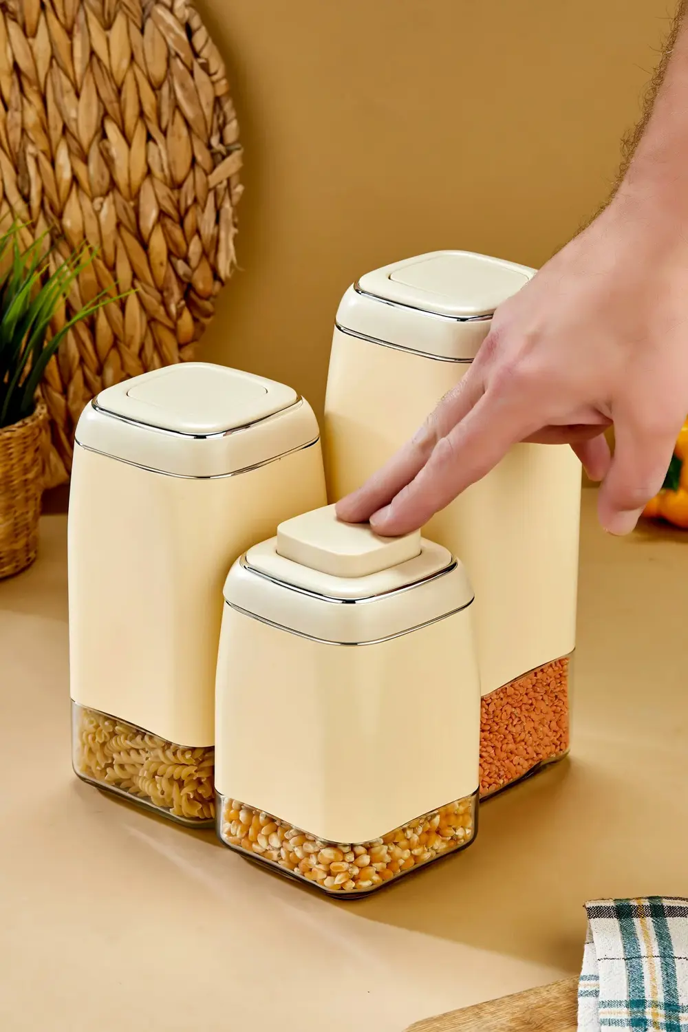 3’lü Tuşlu Vakumlu Kavanoz Seti 1800 ml – 1500 ml – 1300 ml Hava