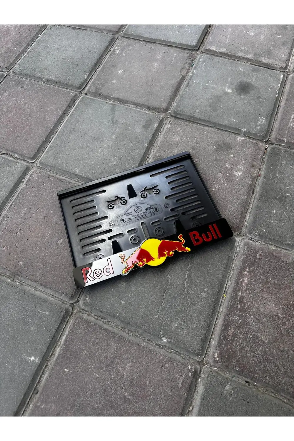 3m Redbull Motor Uyumlu Pleksi? Plaka