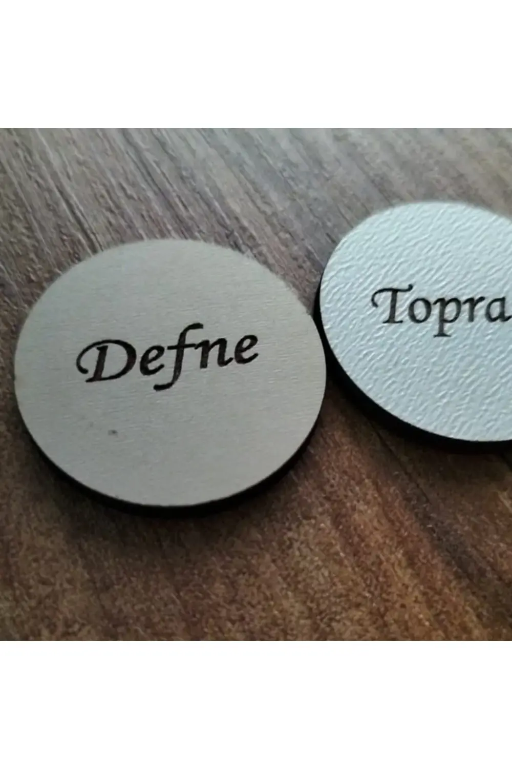 Leylaser 3X3 Cm Krem Ahşap Lazer Kesim Yuvarlak Etiket İsimlik 50 Adet