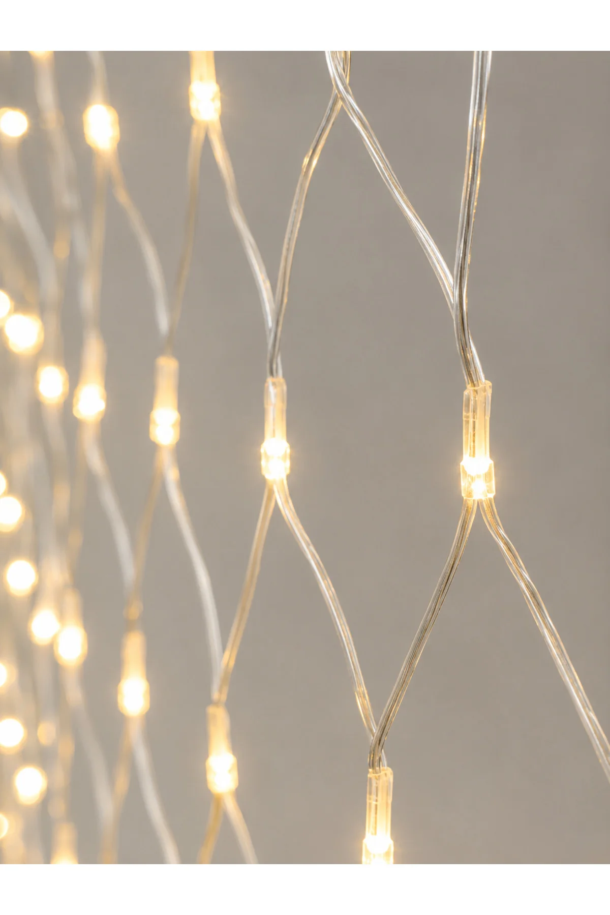 3x3 Metre Ağ LED ile Bahçenize Sıcak ve Şık Aydınlatma - Görsel 2