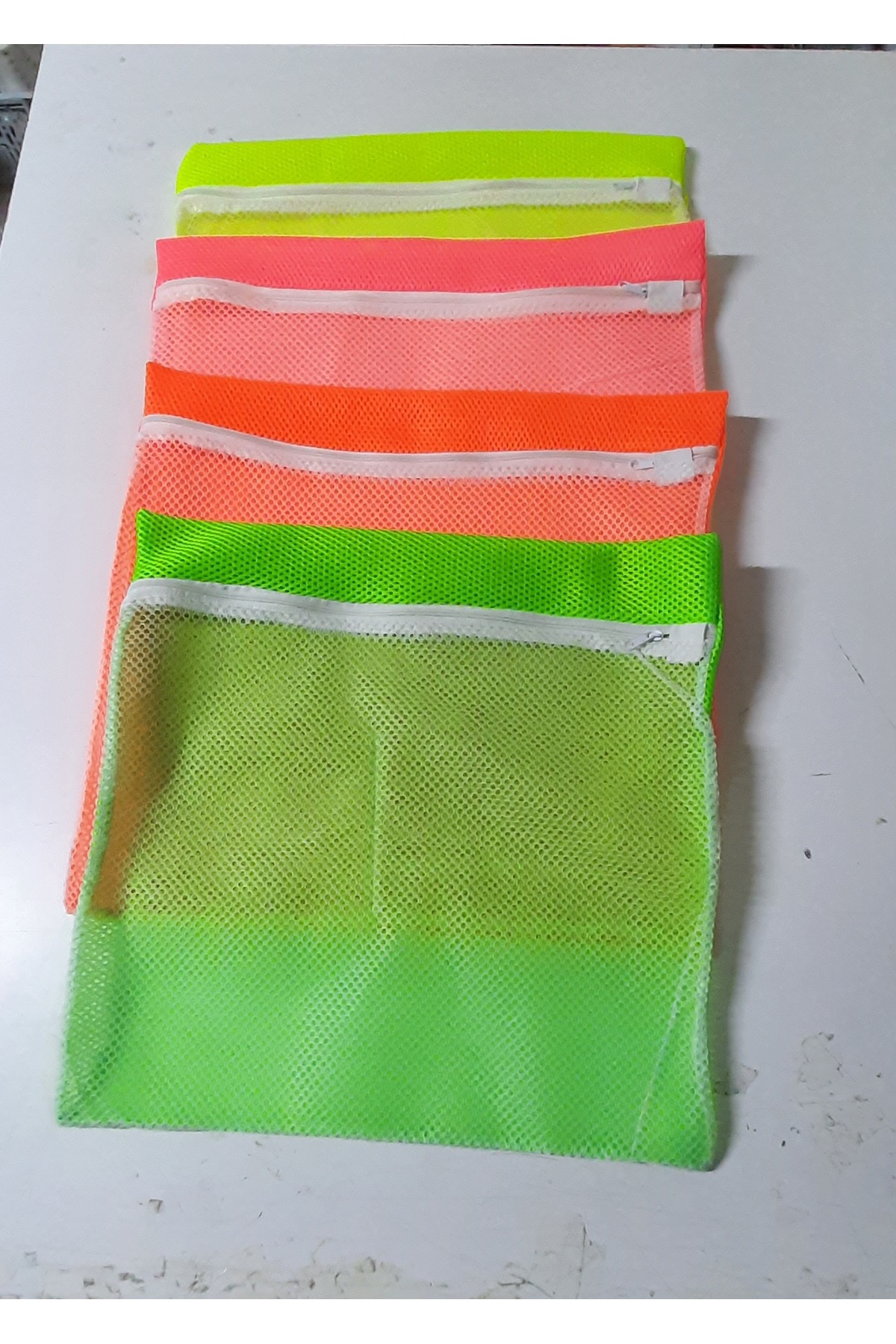 Mmc Group 4 Adet 4 Renk Fermuarlı - Hassas Çamaşır Terlik Ayakkabı Yıkama F