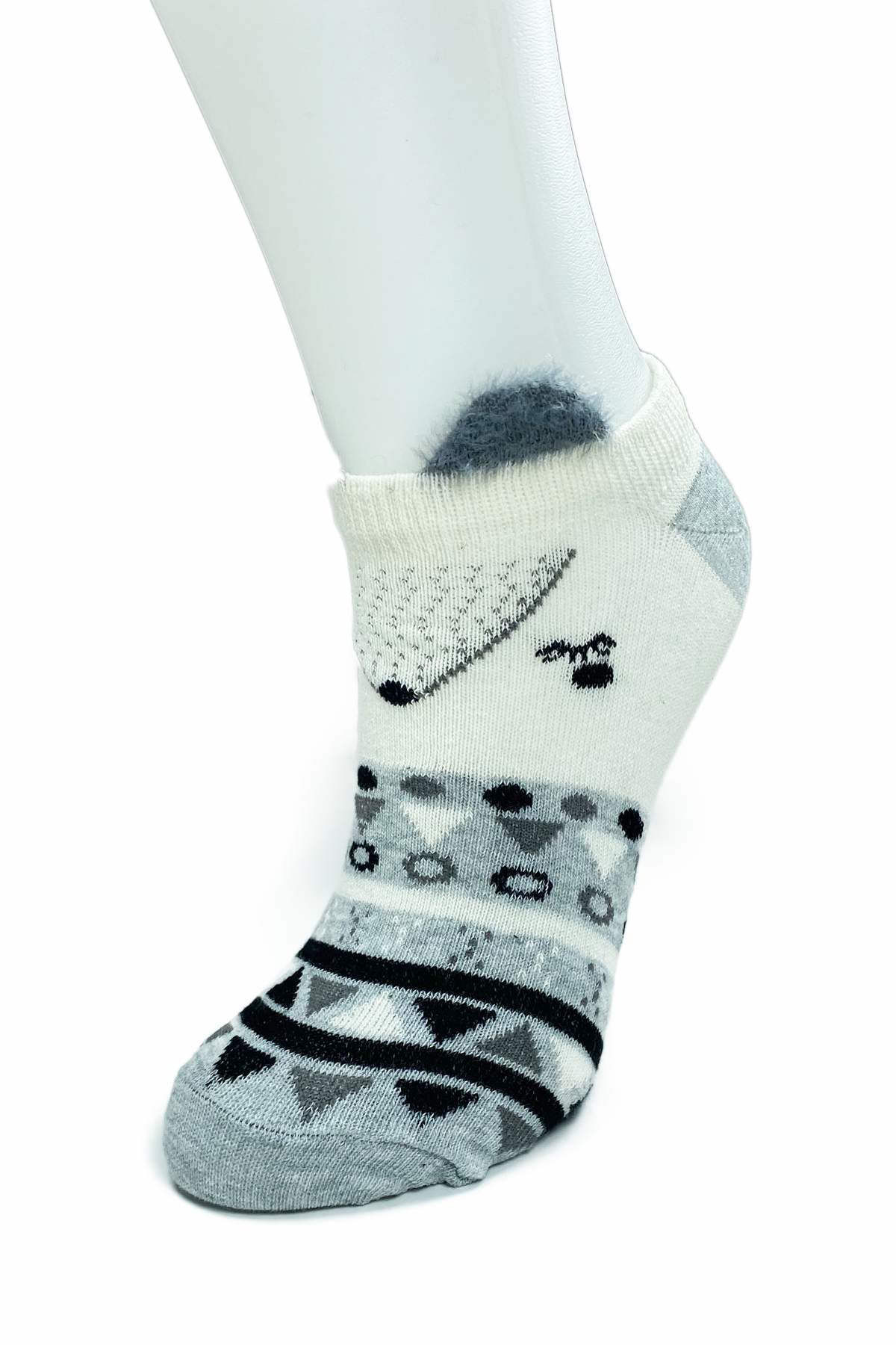 4 Çift Yumuşak Ponpon 3 Boyut Kulaklı Desenli Pamuklu Kadın Bilek