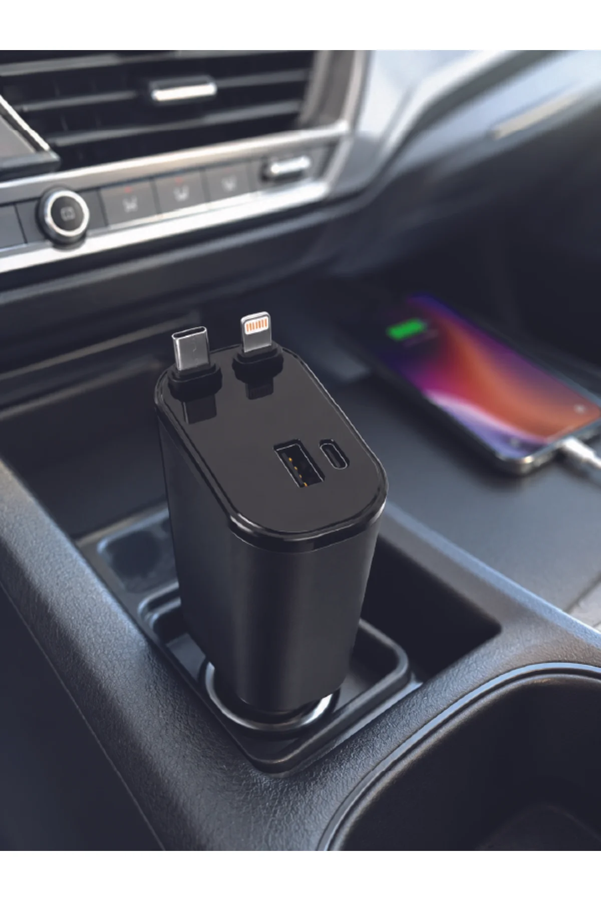 4 Cihazı Aynı Anda Şarj Eden Araç Şarj Cihazı USB-A, USB-C, Type-C ve Lightning Destekli - Görsel 3