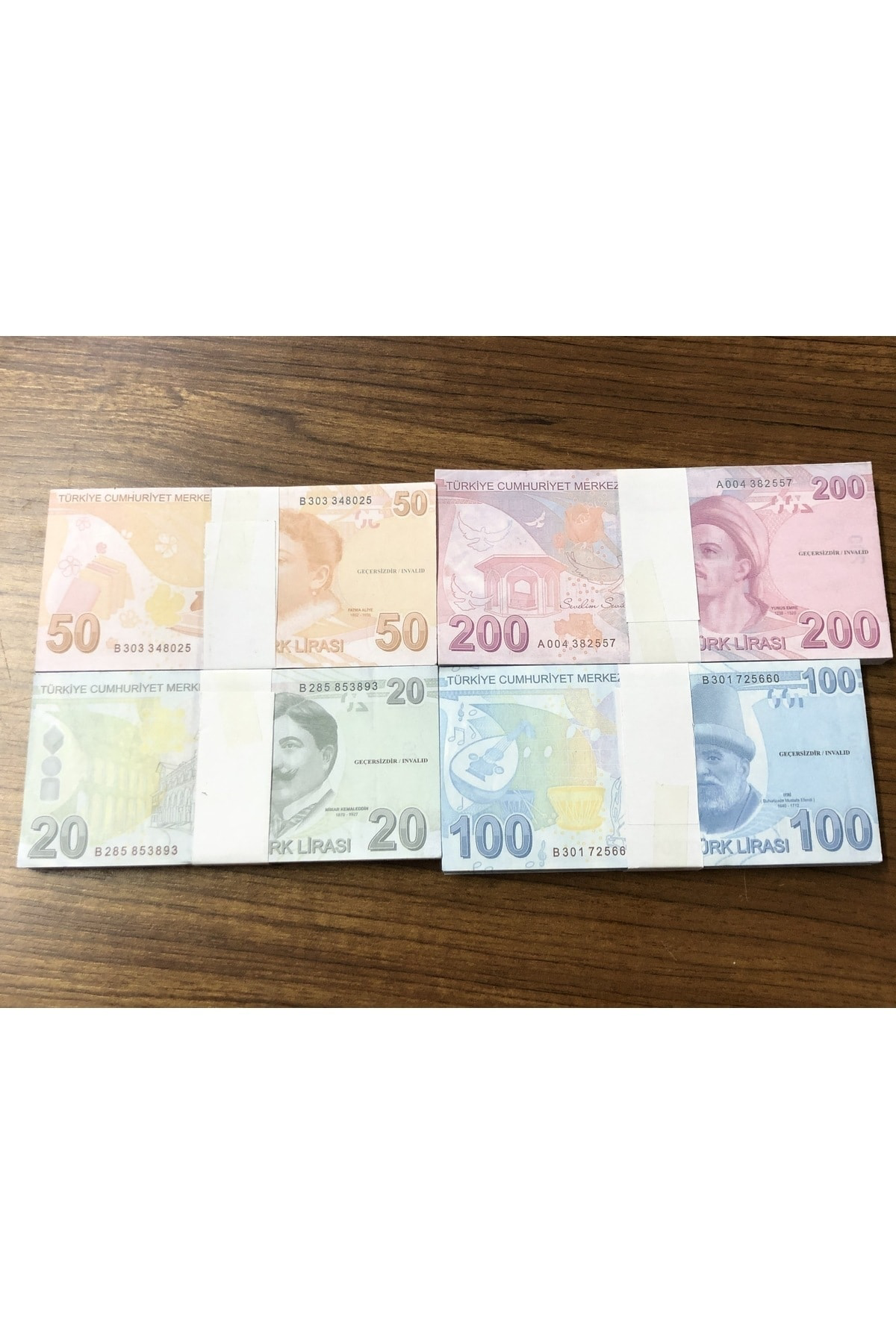 4 Deste Geçersiz 20 50 100 200 TL Gerçek Görünümlü Tam 400 Adet