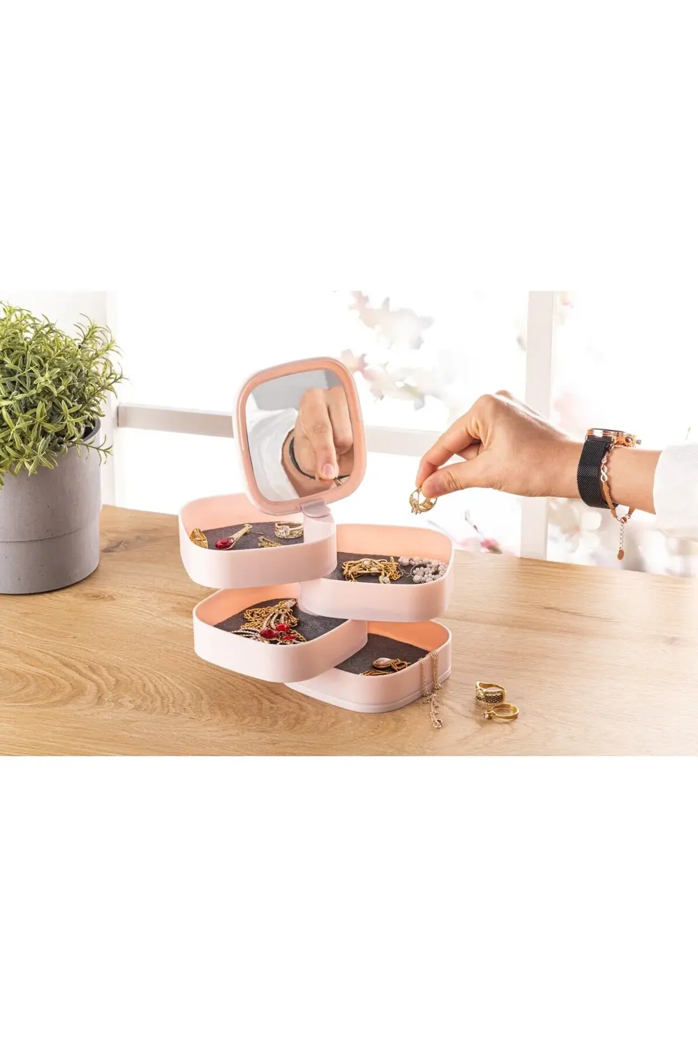 4 Katlı Aynalı Kare 360 Derece Dönebilen Takı Organizer Kutusu