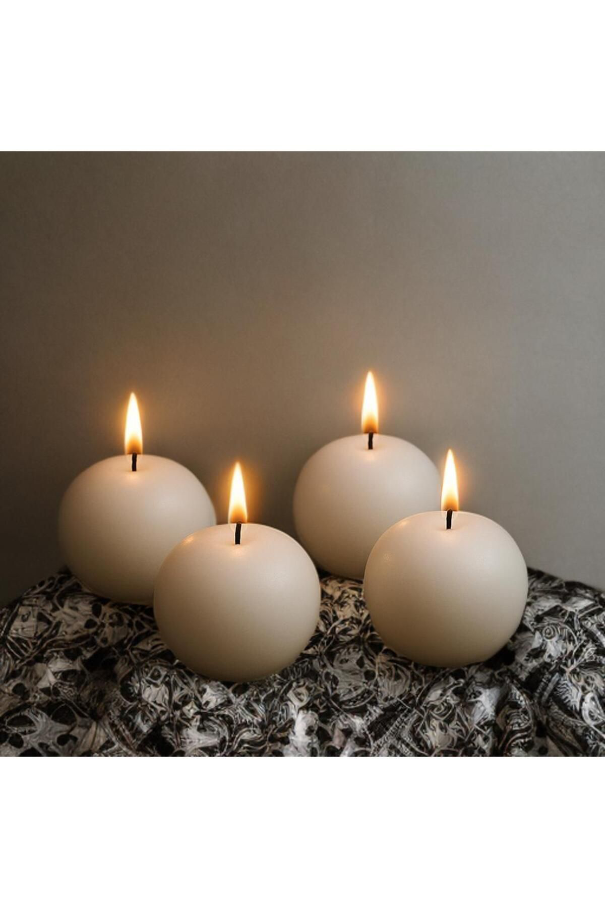 Aresmumatölyesi  4 Lü Beyaz Dekoratif Yuvarlak Top Şeklinde Hediyelik Şık Mum 7,5