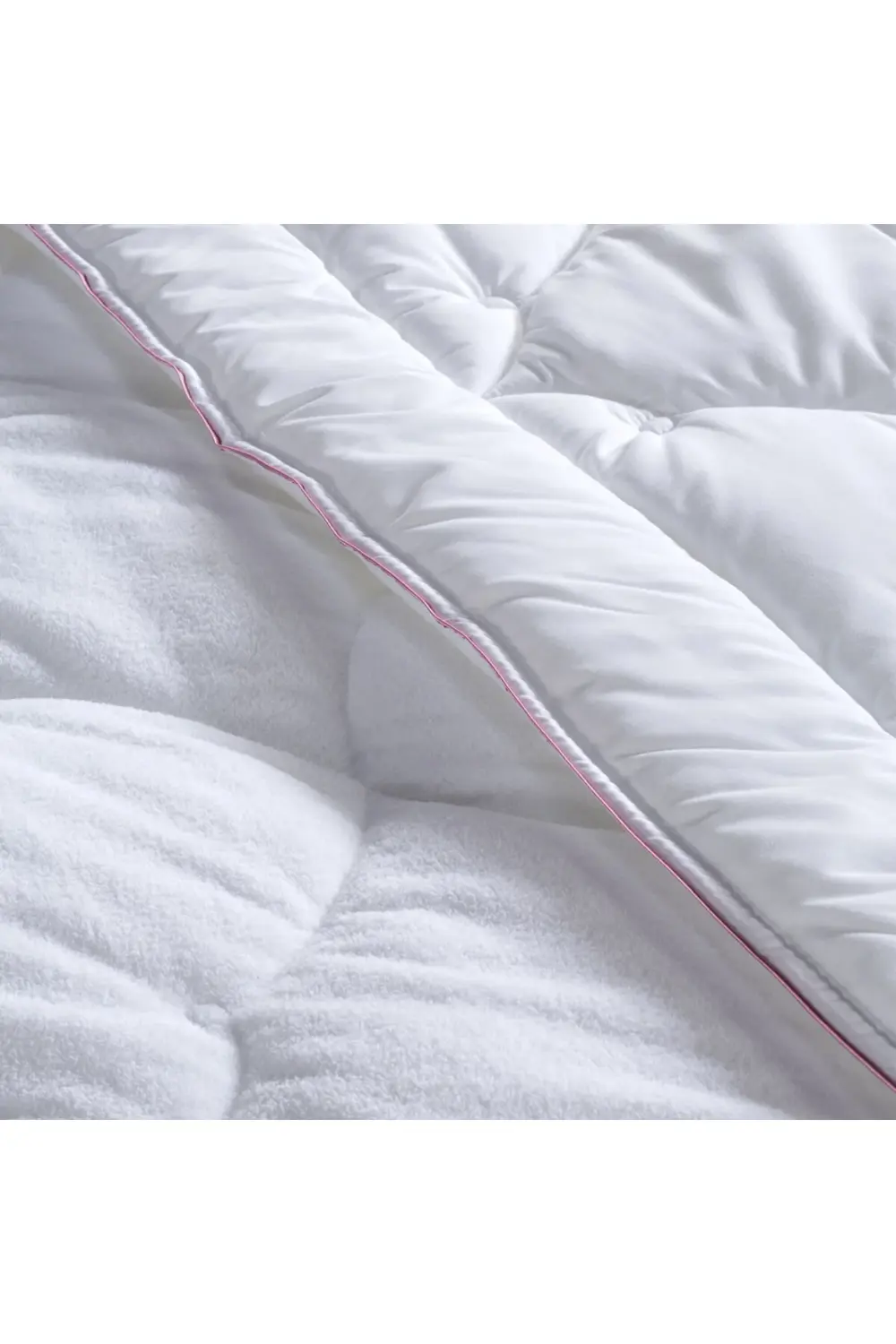 4 Mevsim Kullanıma Uygun Mikro Kumaş Çift Kişilik Yorgan 195x215