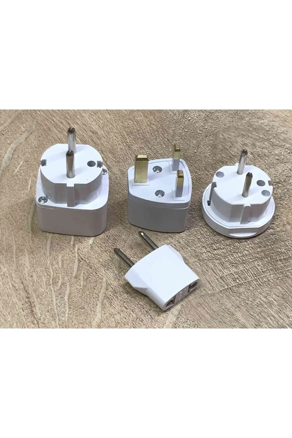 4 Parça Uluslararası Seyahatler Için Üniversal Elektrik Prizleri