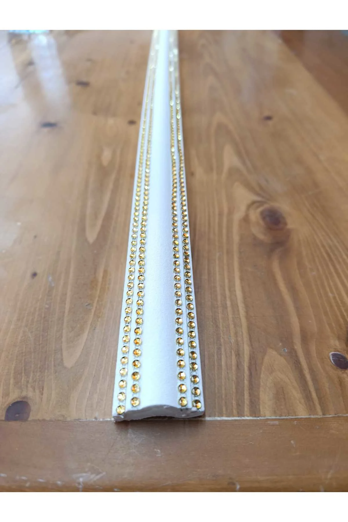 4 Şeritli Dekoratif Altın Sarı Taşlı Strafor Köpük Çıta Kartonpiy