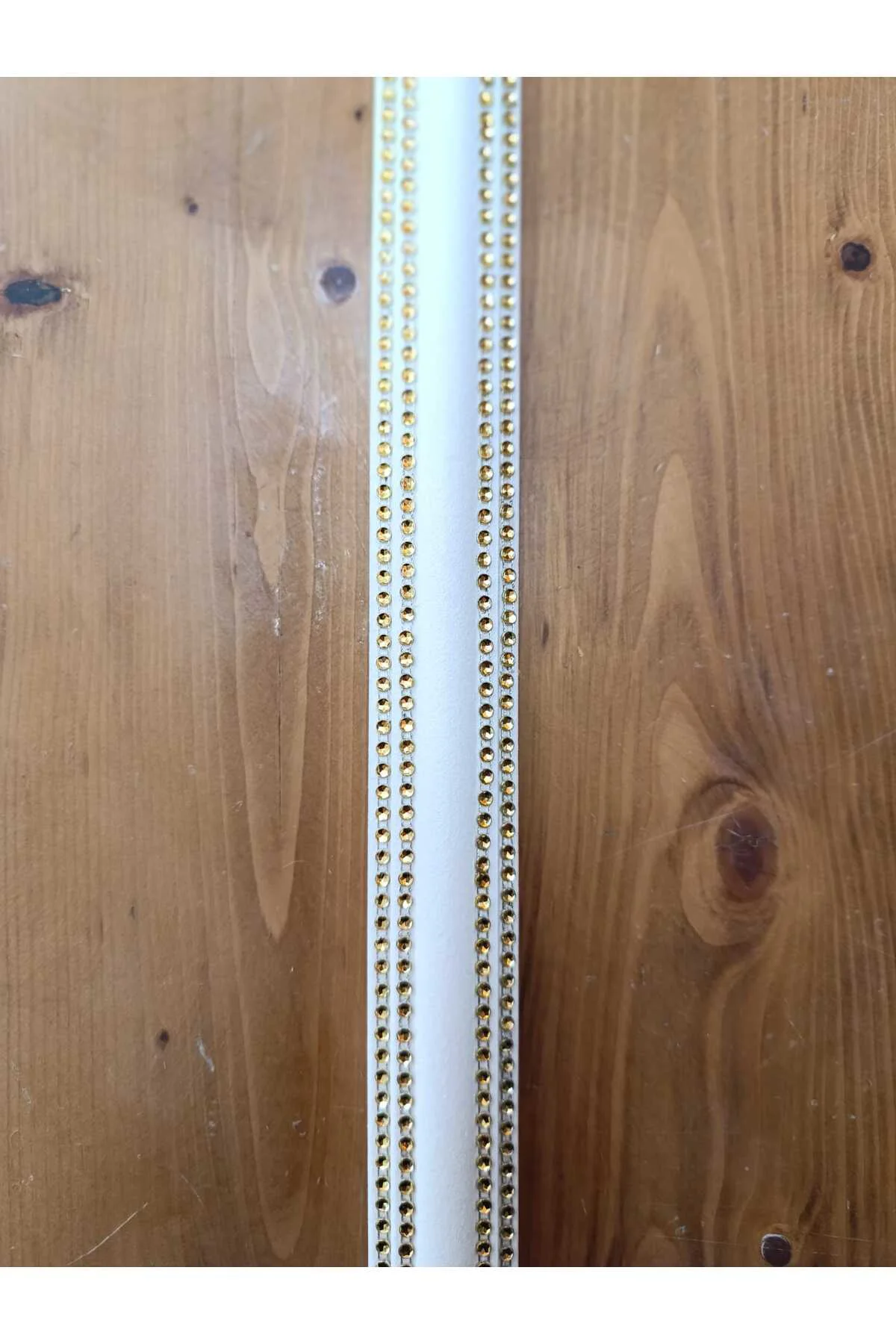 4 Şeritli Dekoratif Altın Sarı Taşlı Strafor Köpük Çıta Kartonpiy