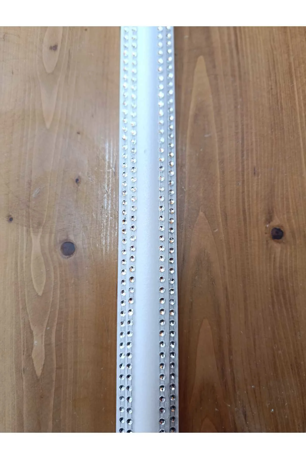 4 Şeritli Dekoratif Gümüş Gri Taşlı Strafor Köpük Çıta Kartonpiye