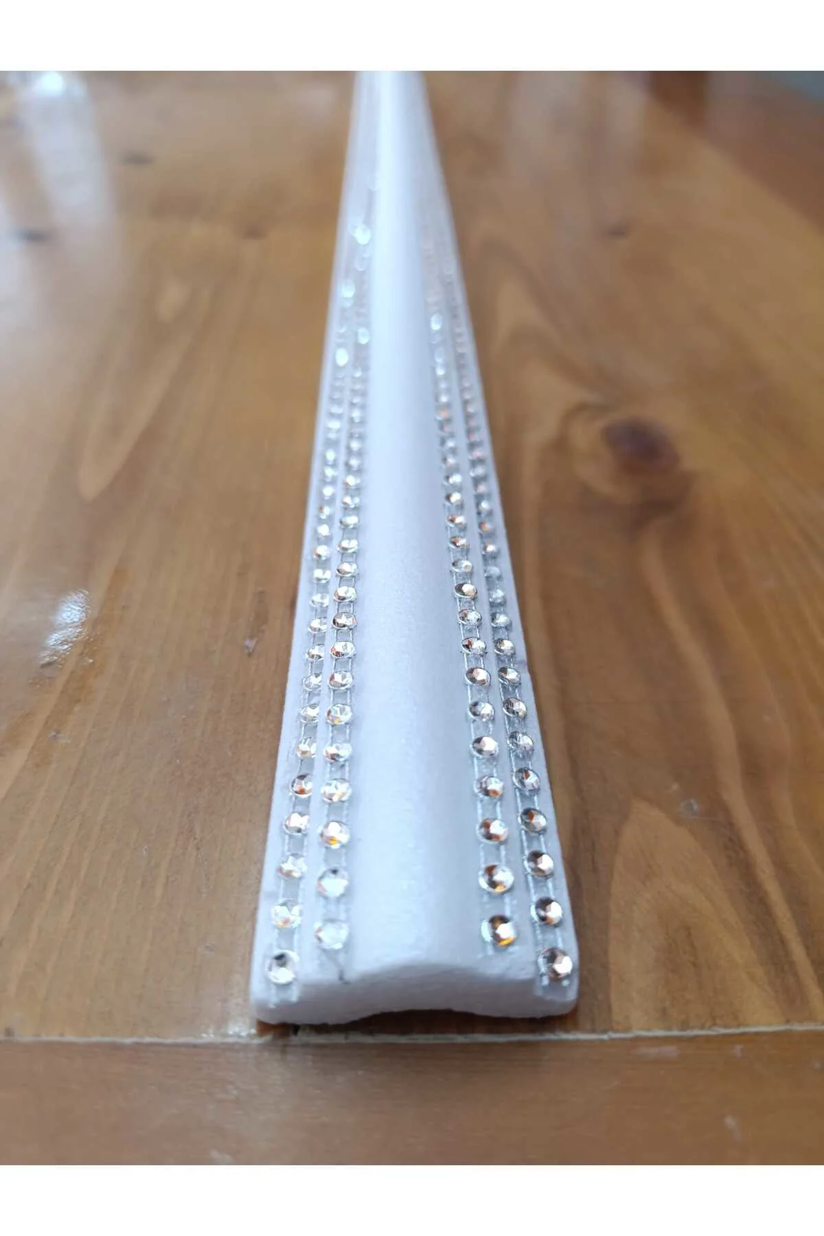 4 Şeritli Dekoratif Gümüş Gri Taşlı Strafor Köpük Çıta Kartonpiye