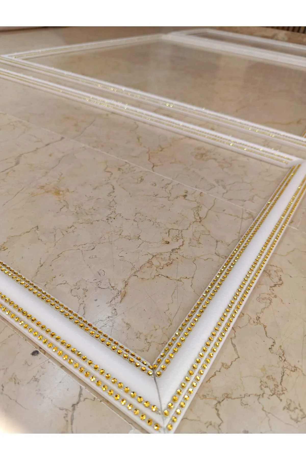 4 Şeritli Dekoratif Altın Sarı Taşlı Strafor Köpük 3 lü Çerçeve S