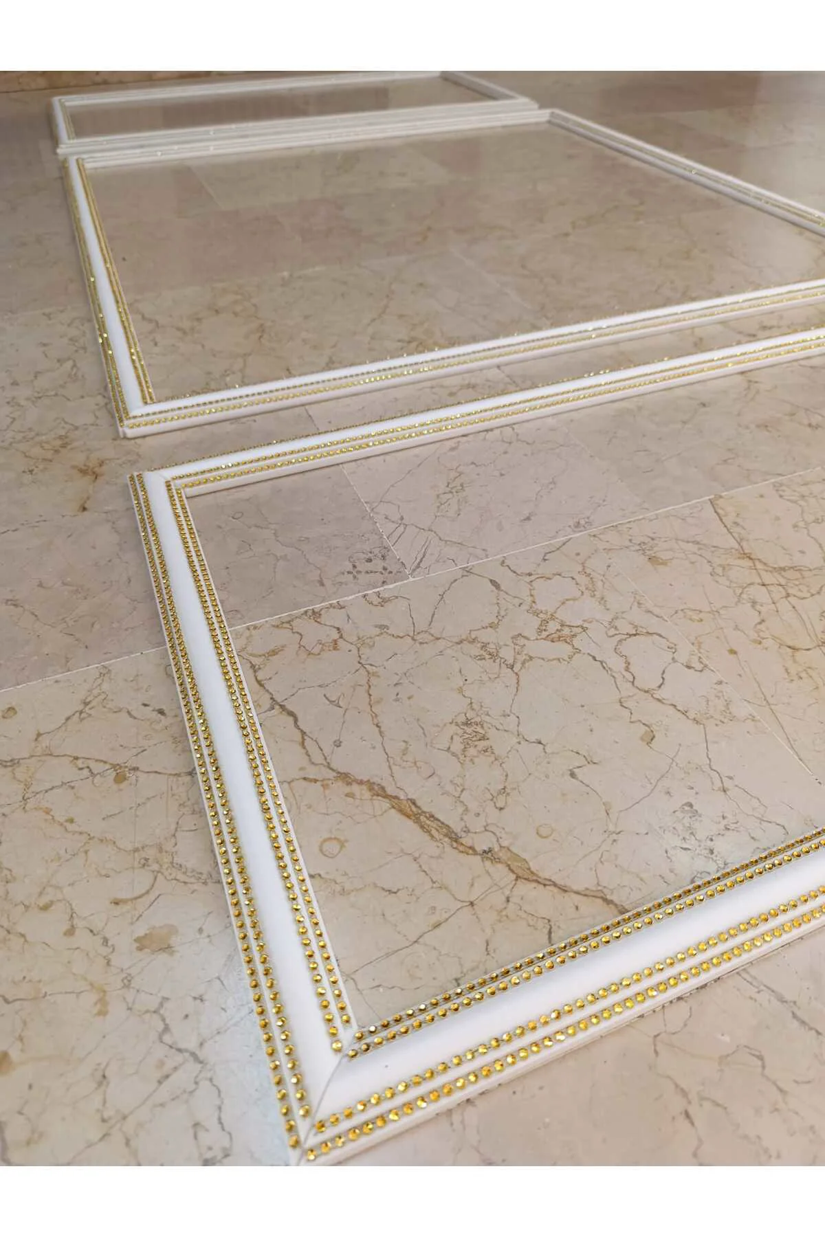 4 Şeritli Dekoratif Altın Sarı Taşlı Strafor Köpük 3 lü Çerçeve S