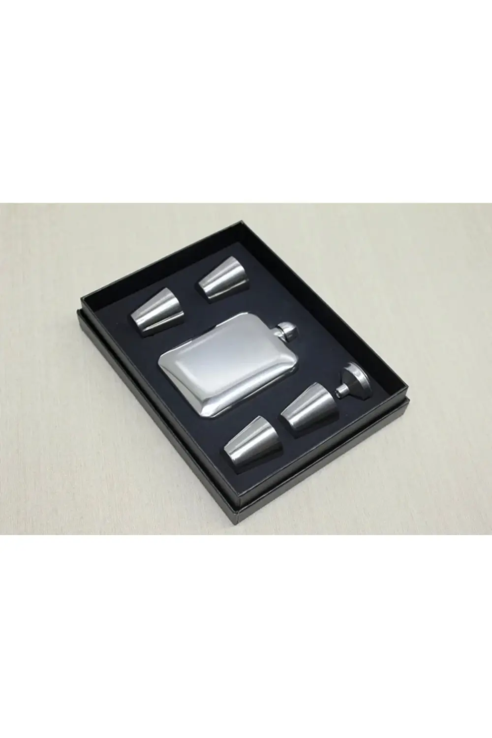 4 Shot Bardaklı Matara Seti Alk3907