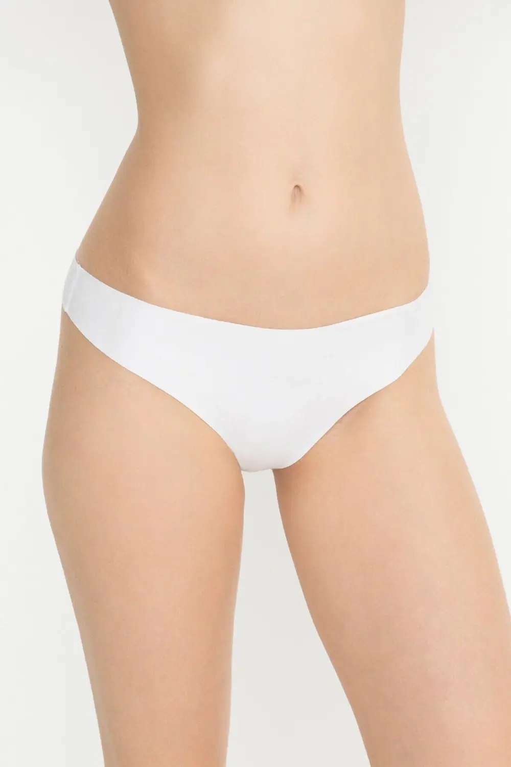 4003 Lazer Kesim Dikişsiz Poliamid String