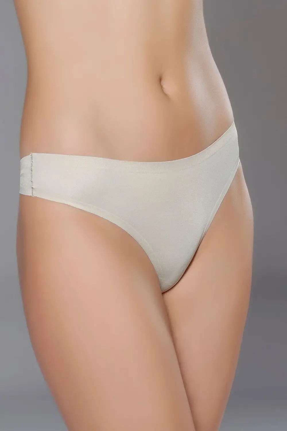 4003 Lazer Kesim Dikişsiz String