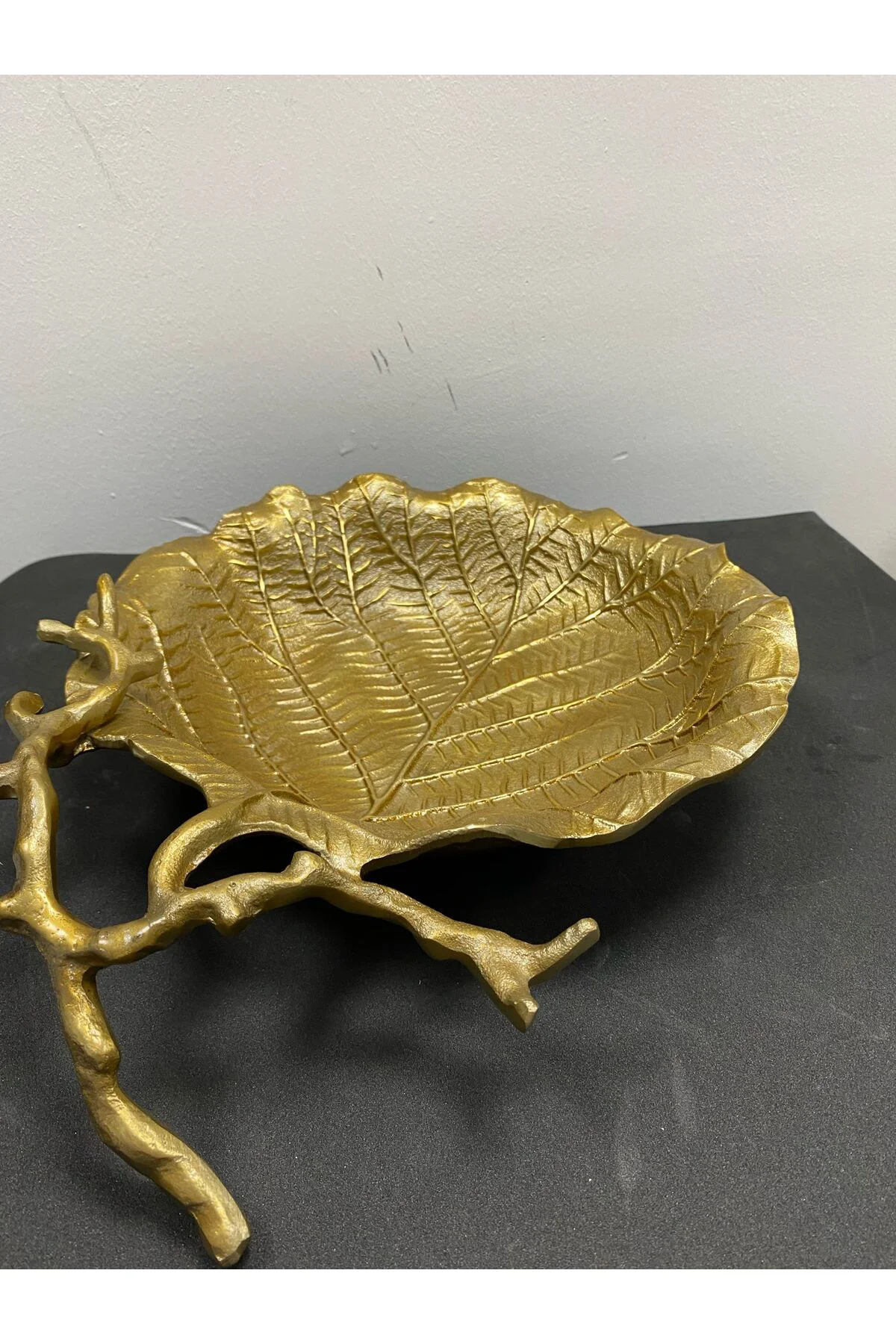 40x30 cm Döküm Aliminyum Gold Eskitme İstiridye Dekoratif Tabak 40x30 cm Döküm Aliminyum Gold Eskitme İstiridye Dekoratif Tabak - Görsel 4