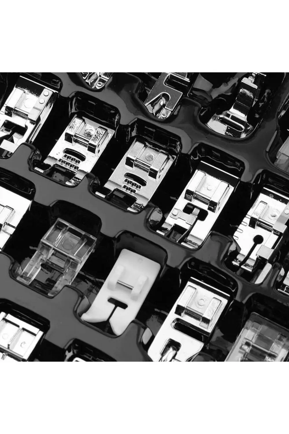 Tuhafiyecimiz 42 Parça Ev Tipi Dikiş Makine Ayak Seti (Brother, Singer, Janome