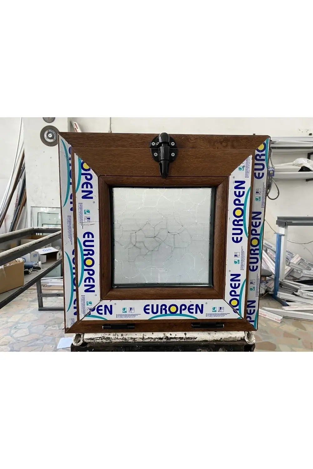 45&45 PENCERE A. MEŞE RENGİ VASİSTAS