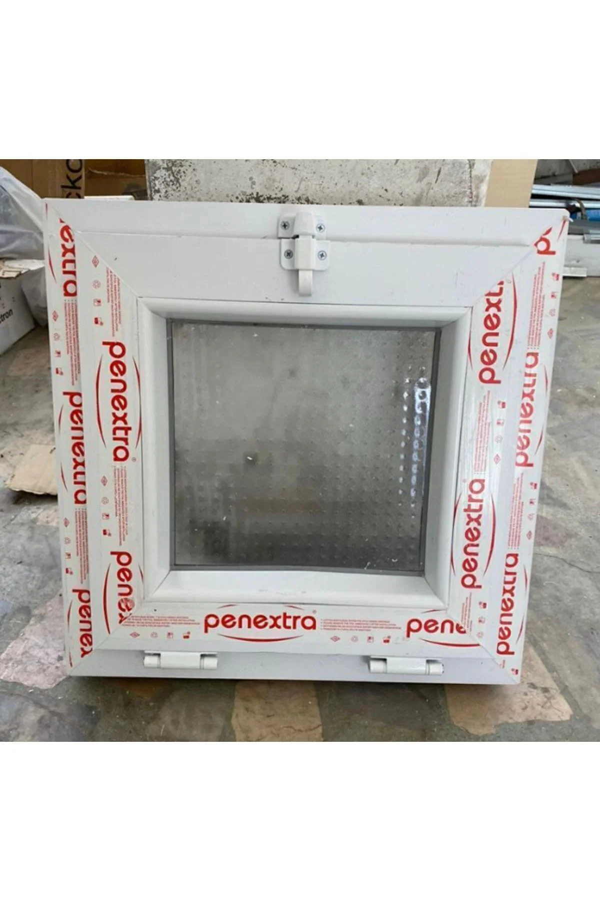 48&48 Banyo Wc Penceresi