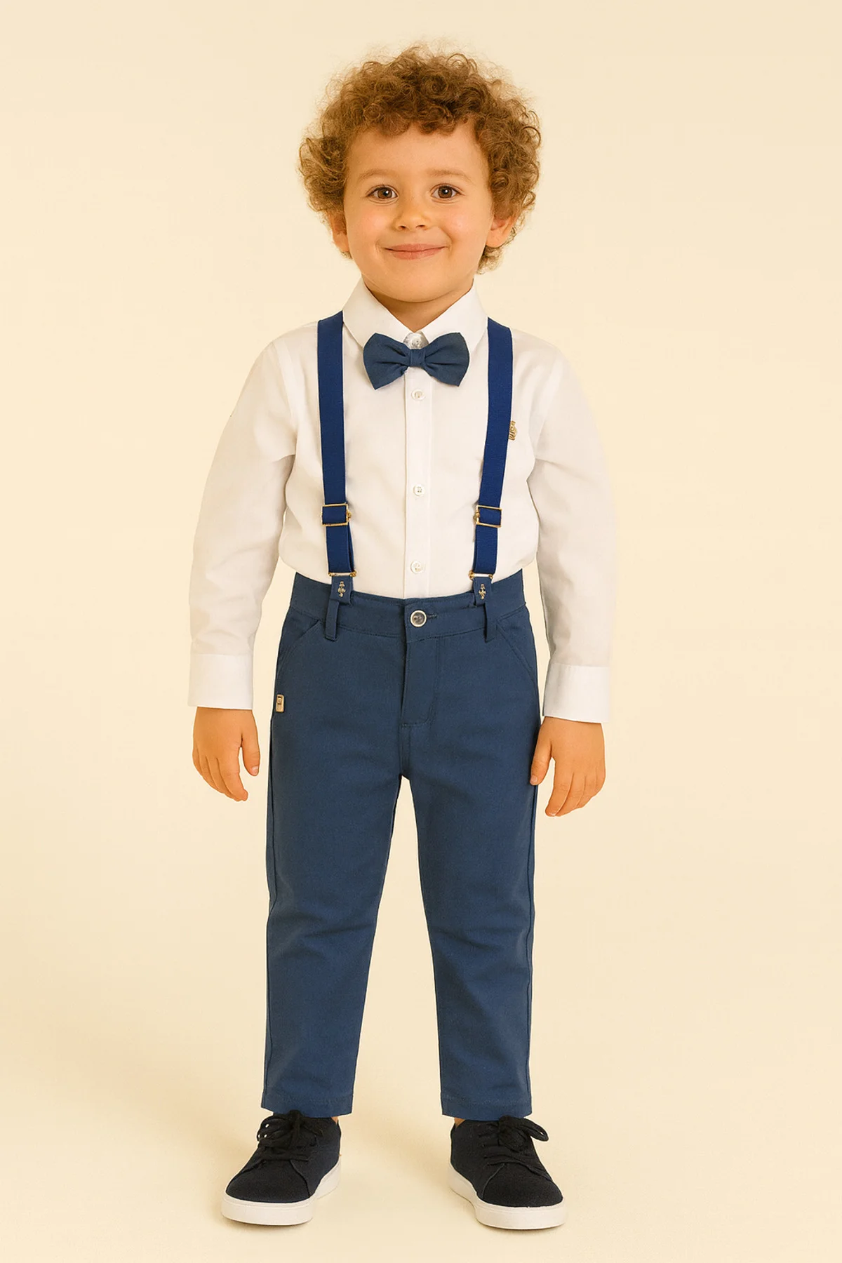 4'lü Set Erkek Çocuk Gömlek & Pantolon &Papyon & Askılık