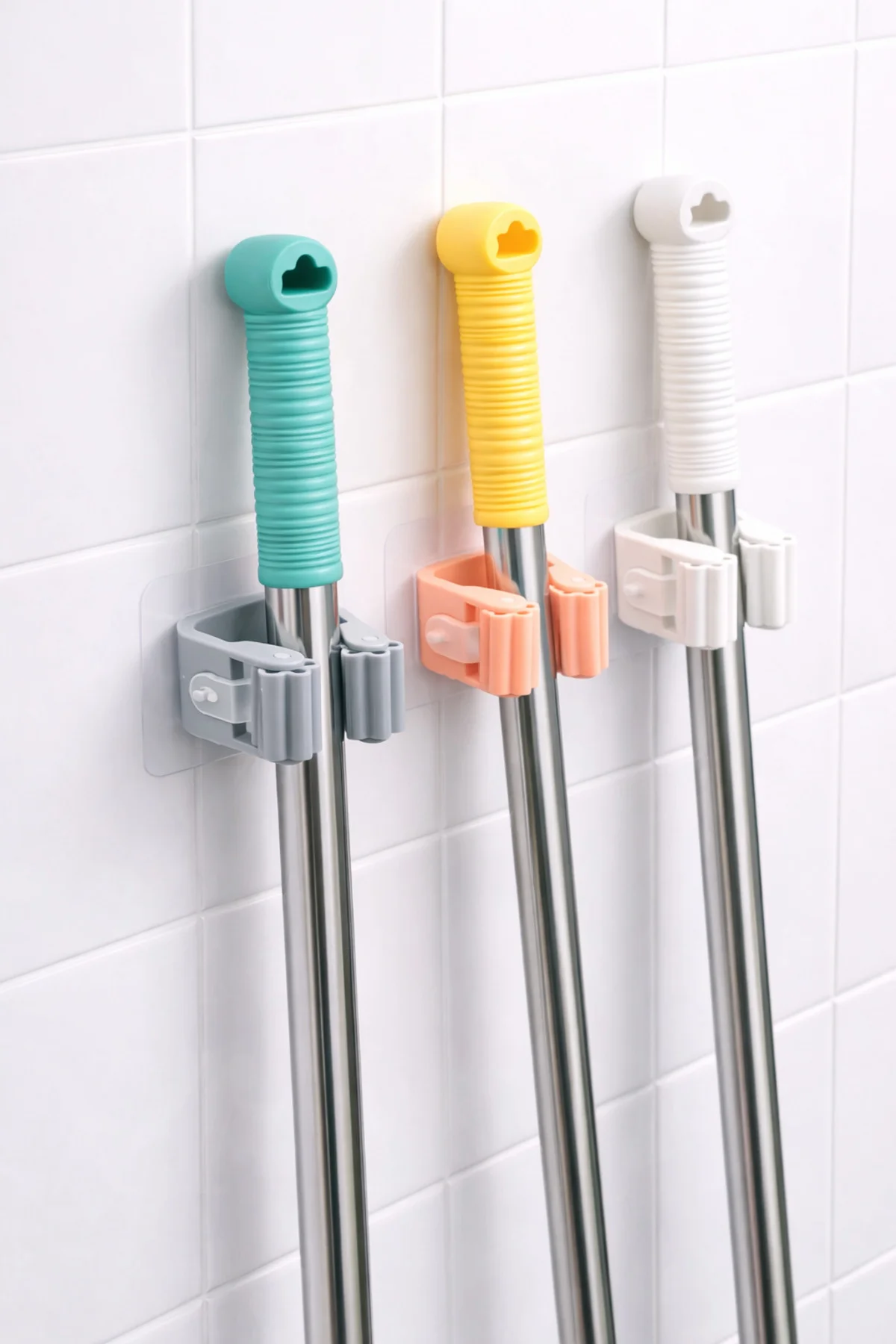 4’lü Set Kendinden Yapışkanlı Mop ve Süpürge Tutucu – Delmeden Du