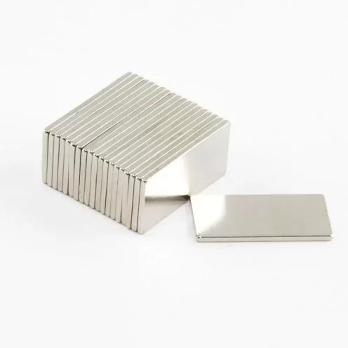5 Adet 15x10x1.5 mm Köşeli Neodyum Mıknatıs N35 Magnet Dayanıklı Nikel Kaplama ( Lisinya ) 5 Adet 15x10x1.5 mm Köşeli Neodyum Mıknatıs N35 Magnet Dayanıklı Nikel Kaplama ( Lisinya ) Fiyatı, Yorumları ve Özellikleri