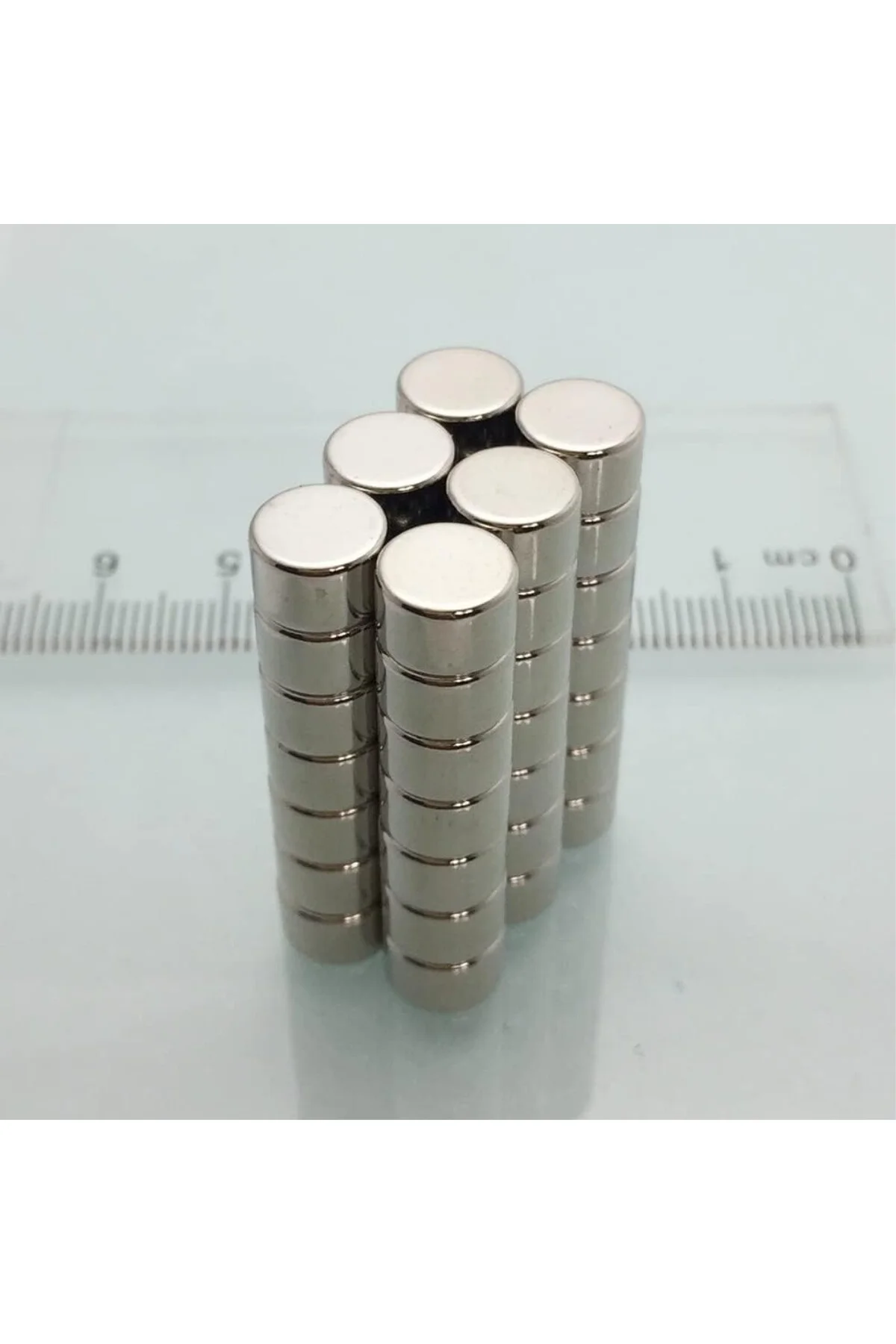 50 Adet 8x5 mm Yuvarlak Güçlü Neodyum Mıknatıs (Çap 8 mm Kalınlık