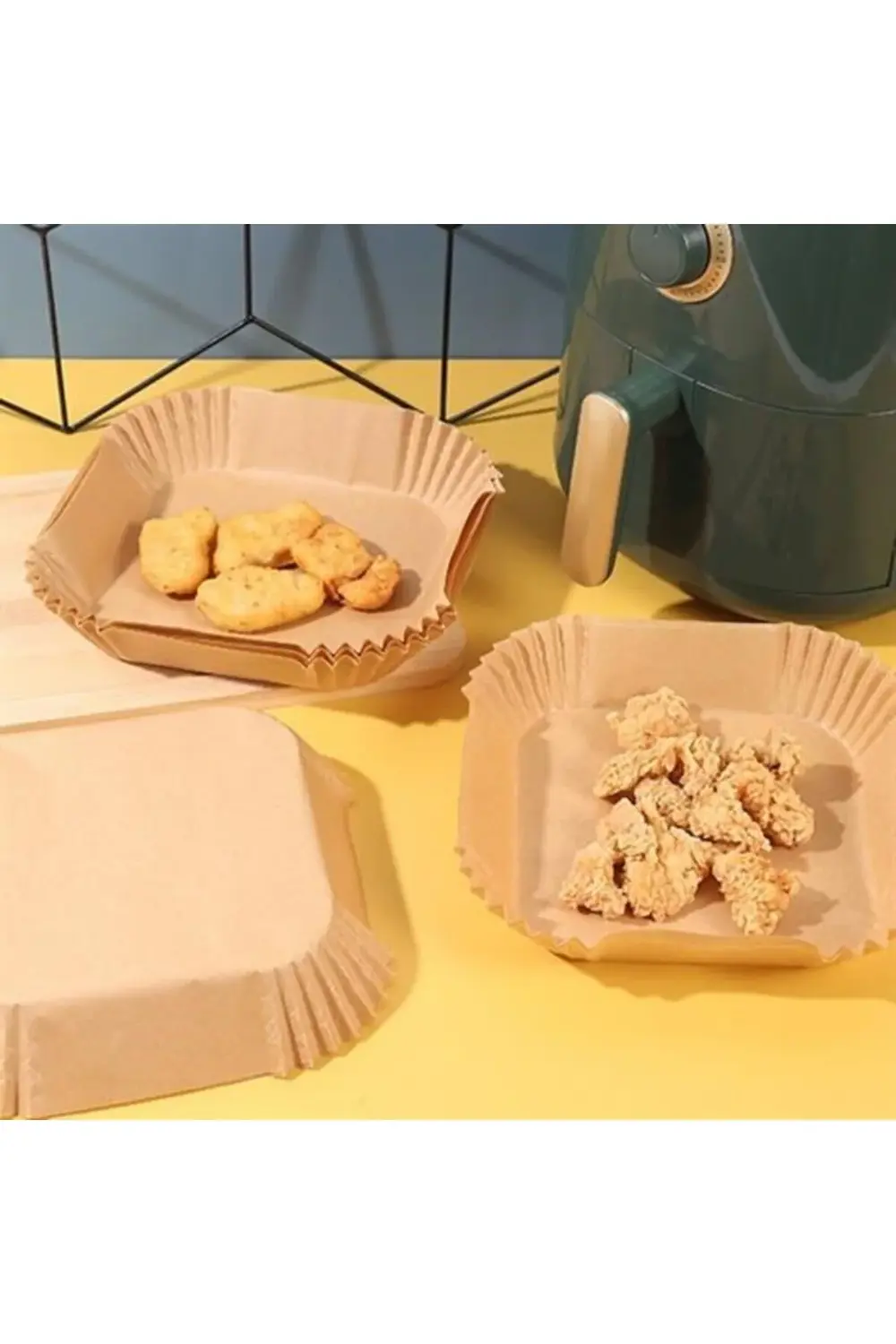 50 Adet Air Fryer Pişirme Kağıdı - Tek Kullanımlık, Yağ Geçirmez,