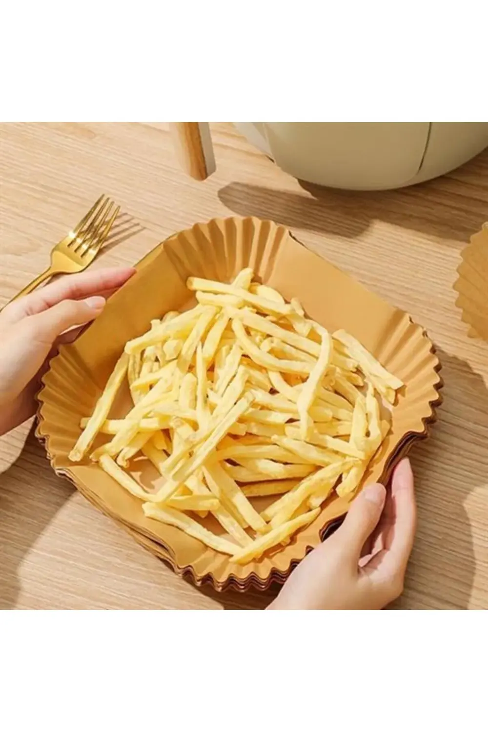 50 Adet Air Fryer Pişirme Kağıdı - Tek Kullanımlık, Yağ Geçirmez,