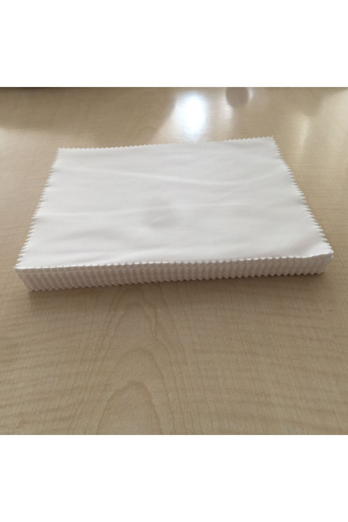 Net Optik 50 Adet Eni 15Cm Boyu 18Cm Ekru Renk Mikrofiber Gözlük Cami Temiz