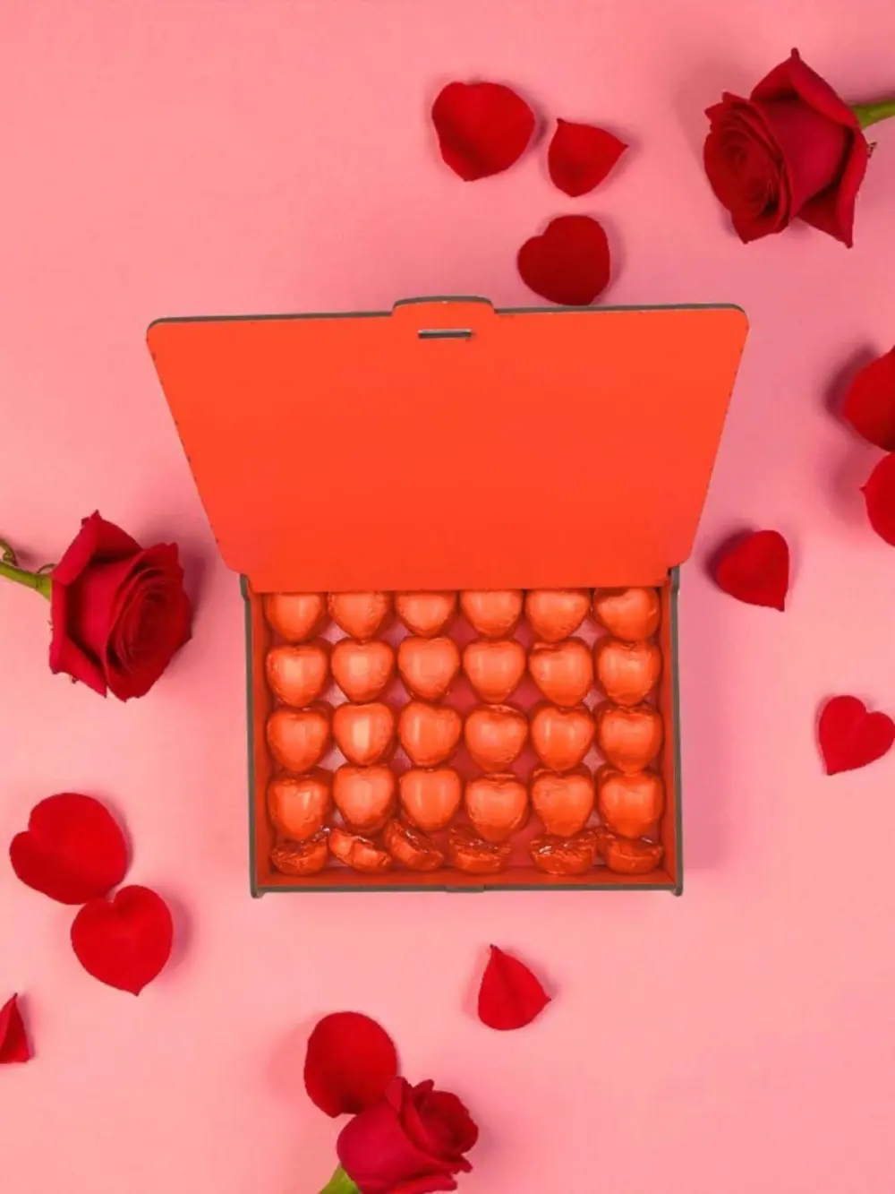 50 Adet Kalp Şeklinde Çikolatalı Kırmızı Ahşap Hediye Kutusu – Se