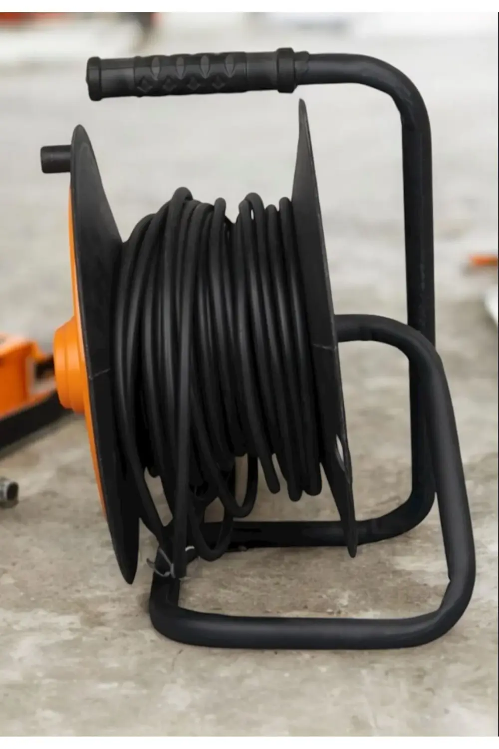 50 Metre 4 Priz Makaralı Uzatma Kablosu – 3x1.5 mm Güç Kablosu