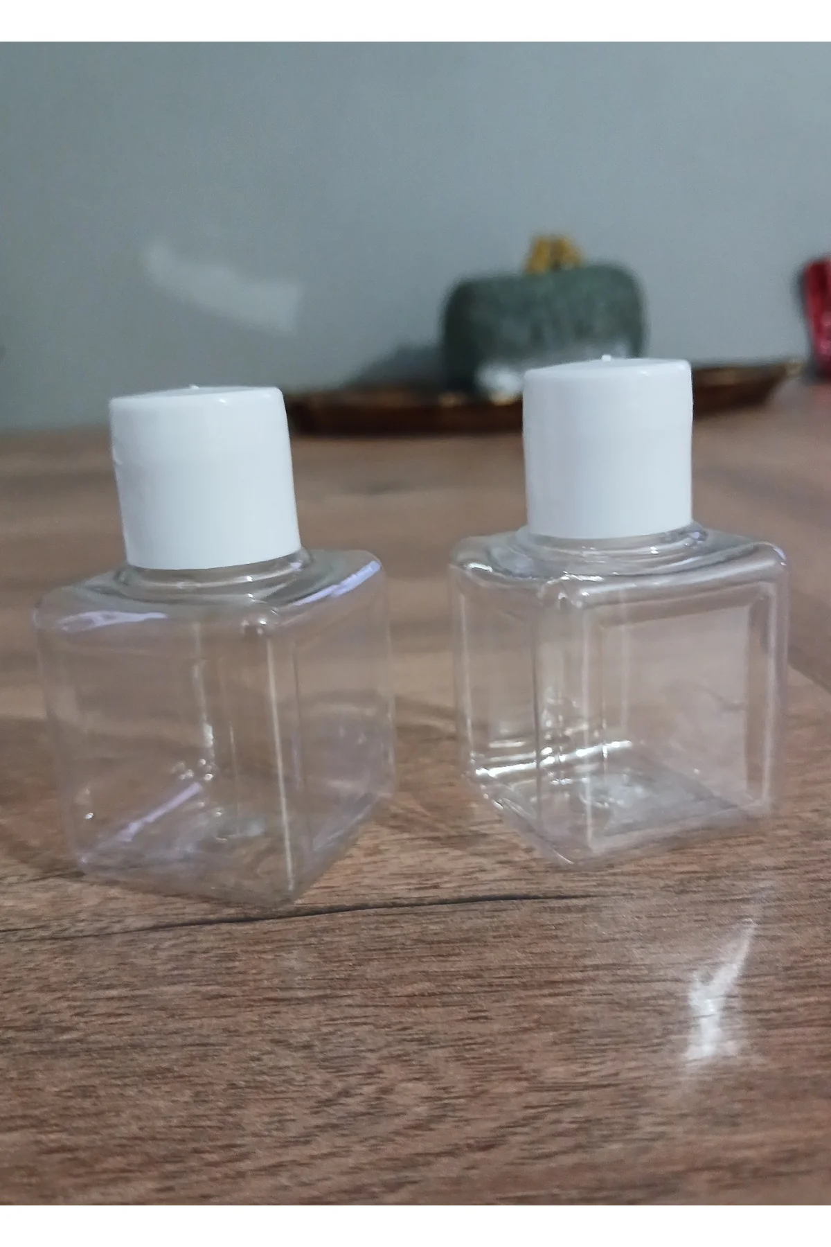 500 Adet Mini Küp Şişe Ve Kapak .şampuan Duş Jeli Saç Kremi Minik