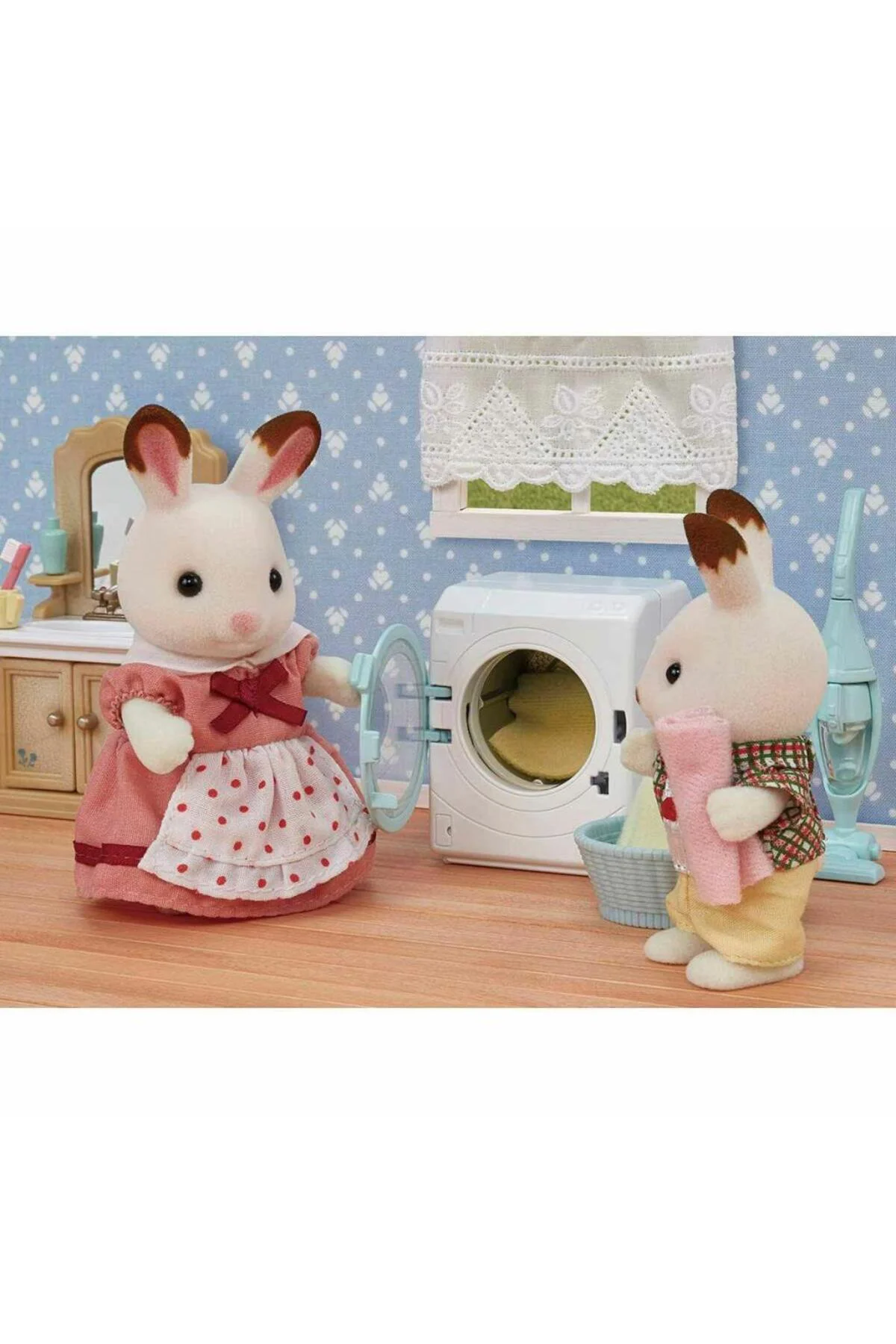 5445 Sylvanian Families Çamaşır Makinesi ve Süpürge +3 yaş figür 5445 Sylvanian Families Çamaşır Makinesi ve Süpürge +3 yaş figür