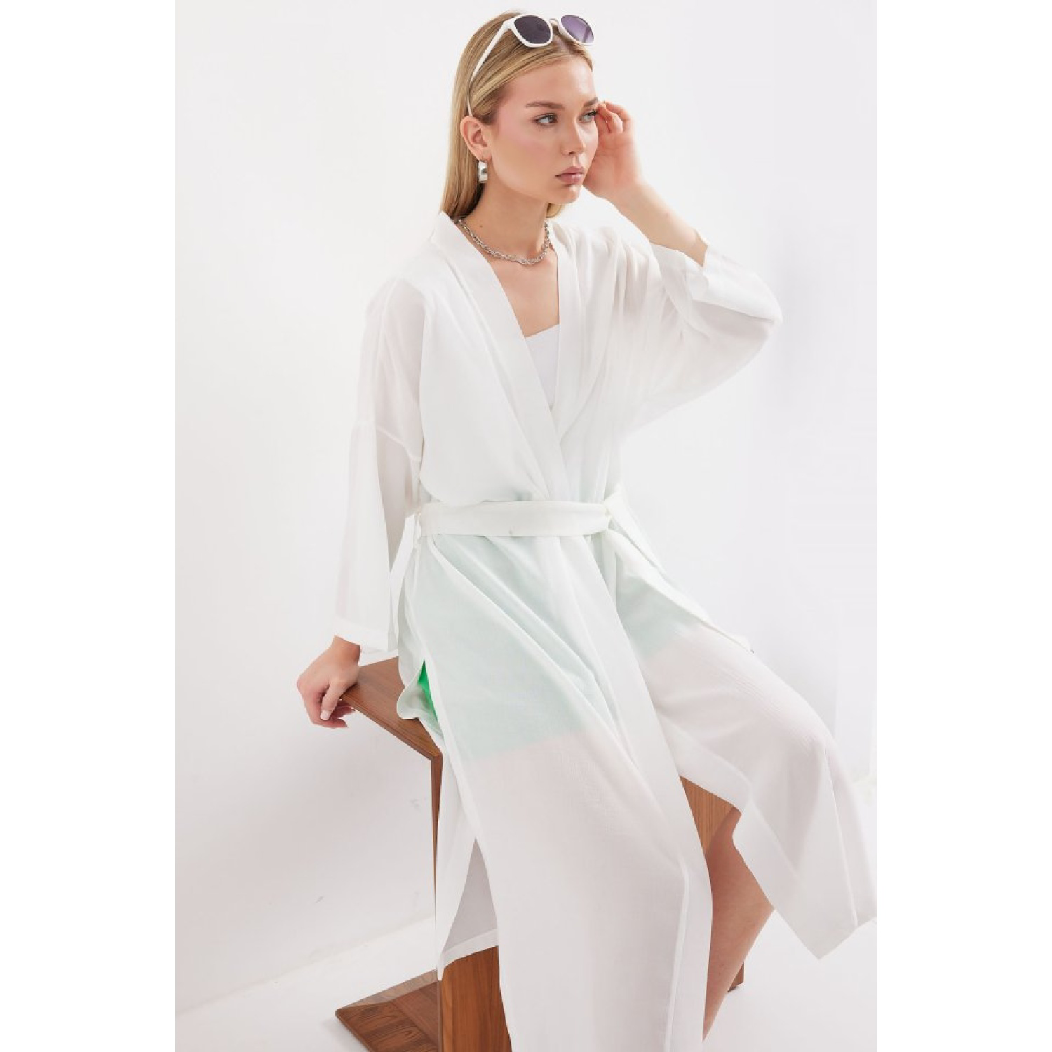 5835 Yırtmaçlı Yazlık Kimono - Beyaz