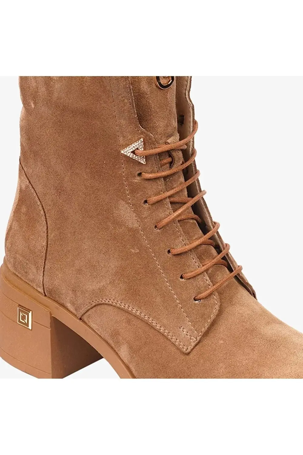 59127 Zn Chıc Topuklu Deri Kadın Bot TABA