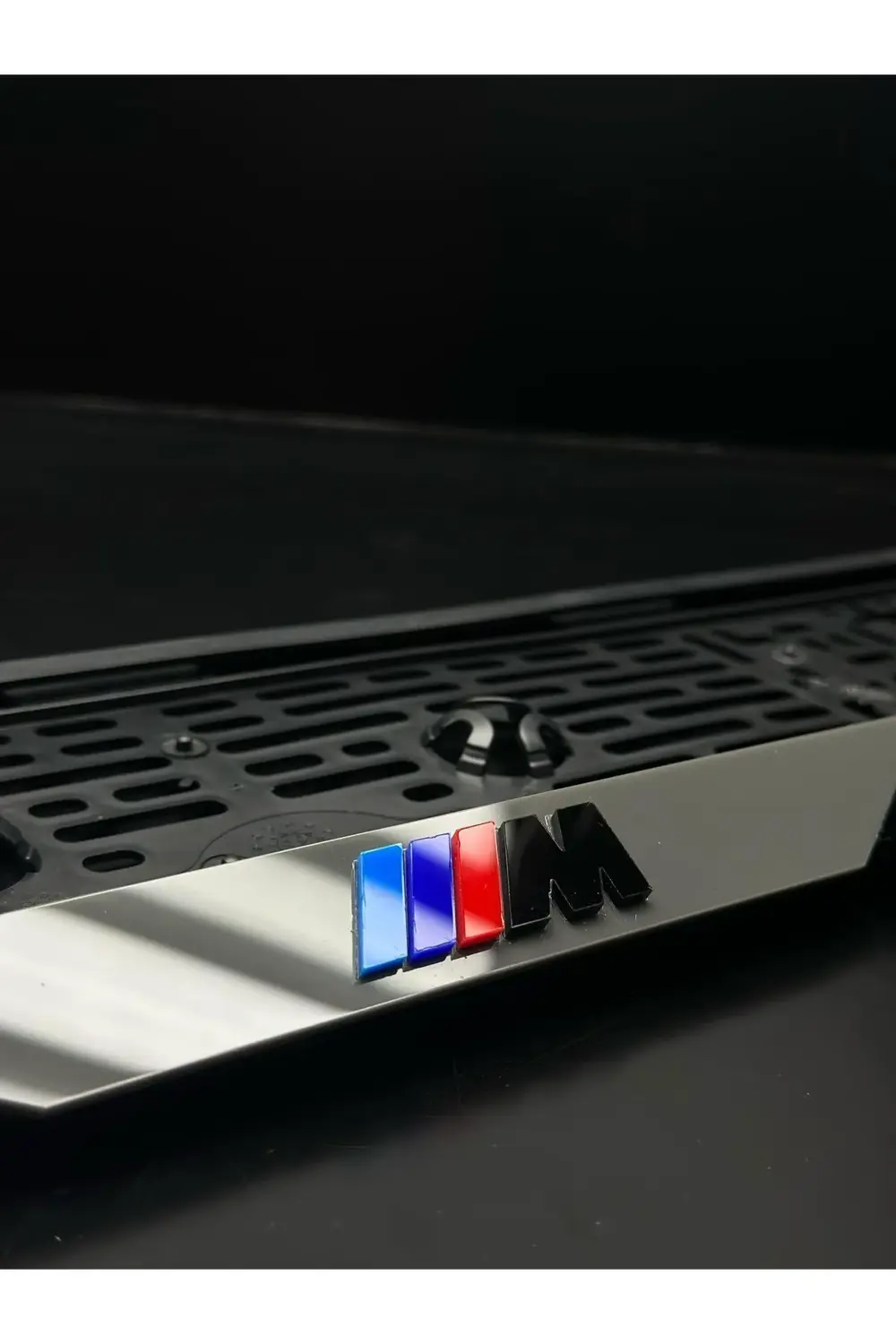 5D LÜX BMW M SPORT Uyumlu  TAKMATİK PLEKSİ PLAKALIK