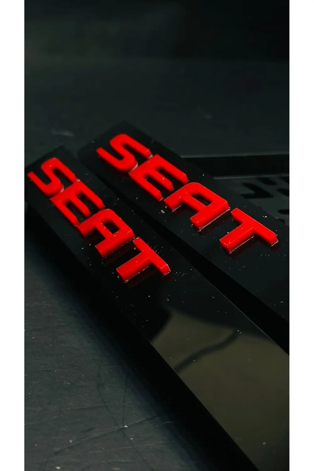 5D Seat Leon Uyumluı Lux Pleksi Takmatik Plakalık