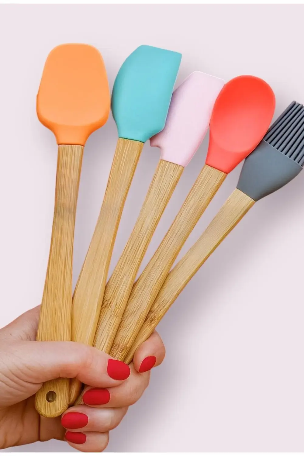 5’li Renkli Silikon Spatula ve Fırça Seti – Bambu Saplı Mutfak Ge