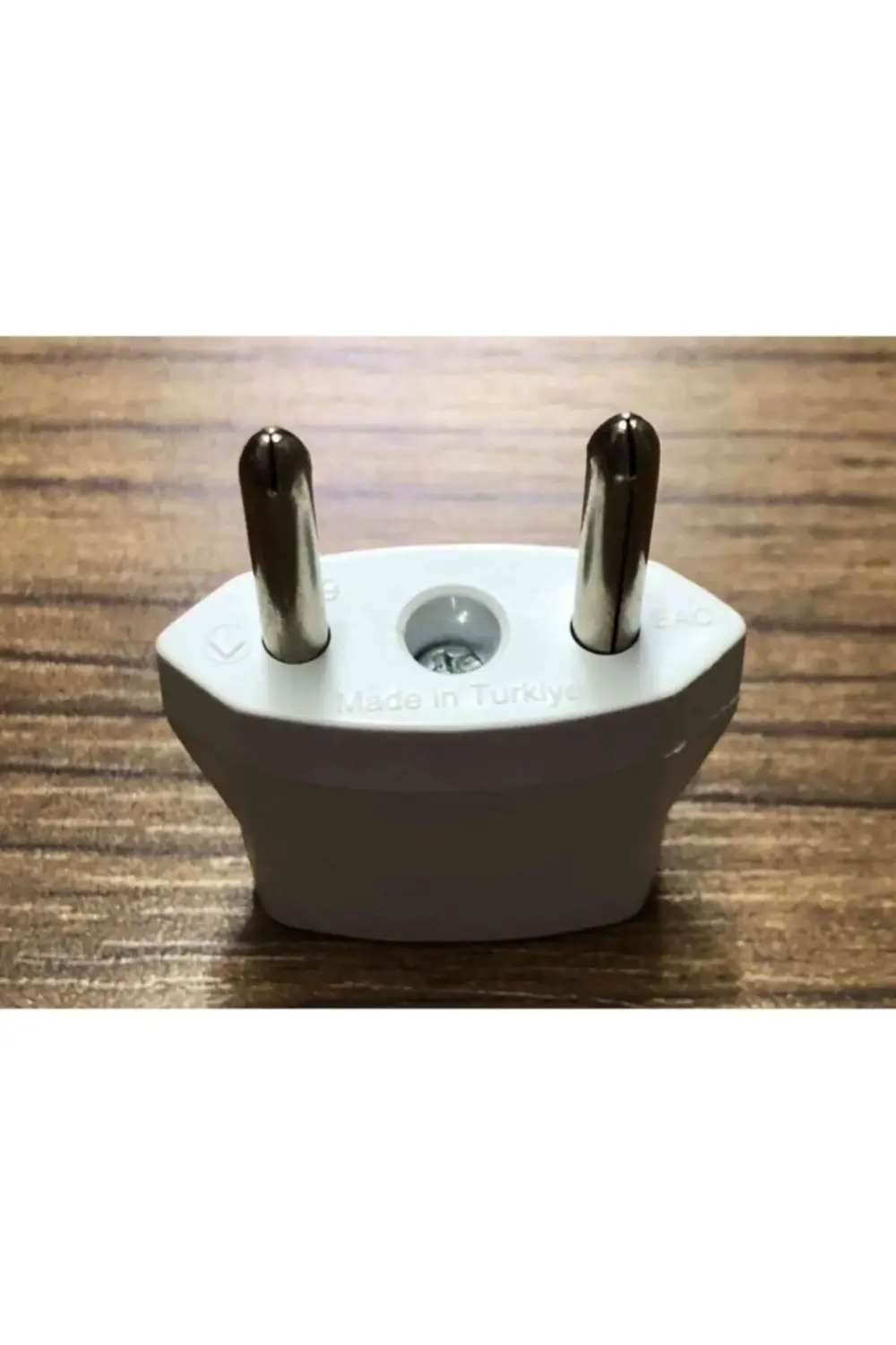 6 Adet Amerikan Uçlu Prizlerini Türk Uçlu Pirize Çevirici Dönüştü