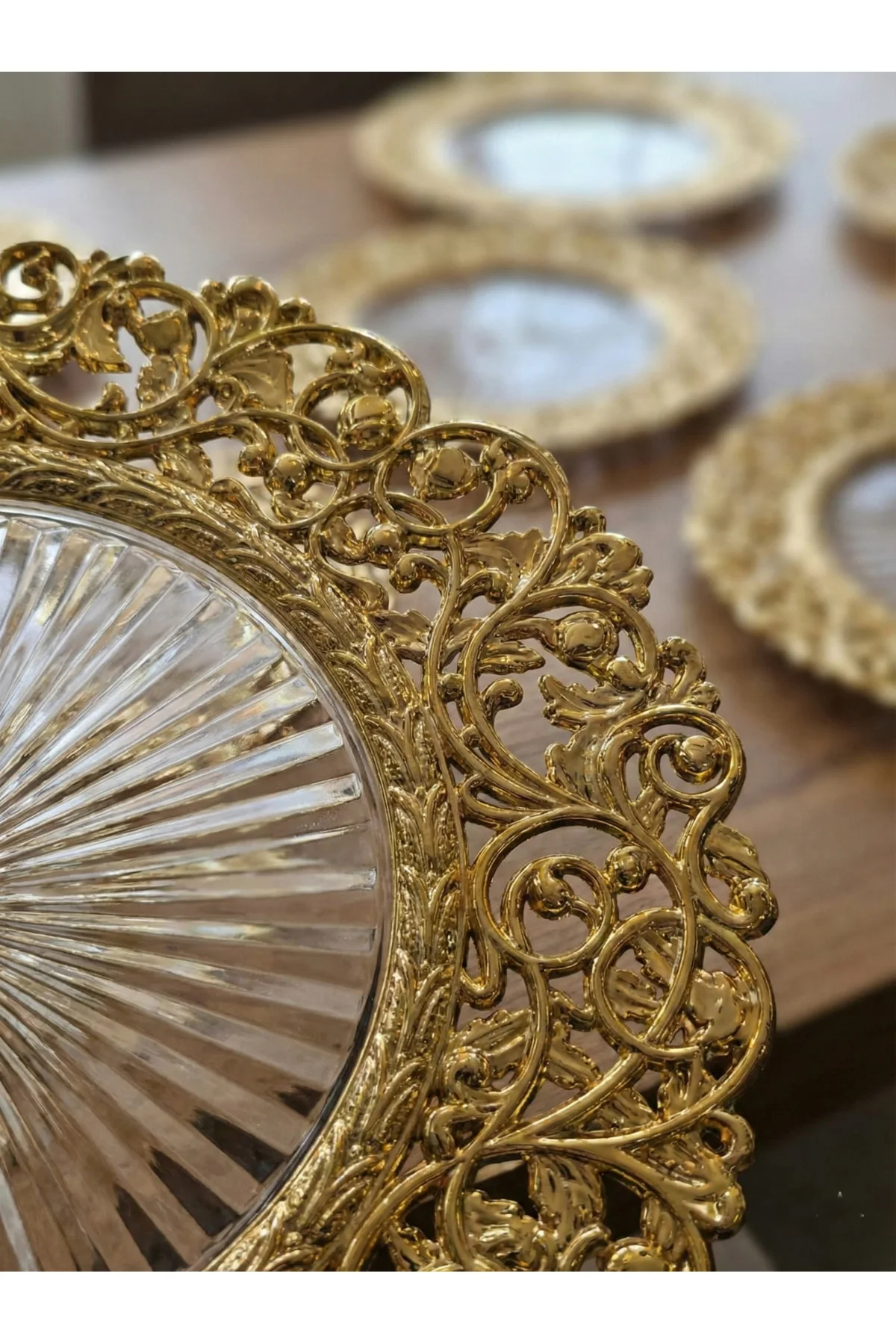 6 Adet Gold 30 Cm Lüks Supla Seti - Polikarbon Kırılmaz Amerikan Servis - Şık Sofra Sunum Altlığı - Oda Kokulu 6 Adet Gold 30 Cm Lüks Supla Seti - Polikarbon Kırılmaz Amerikan Servis - Şık Sofra Sunum Altlığı - Oda Kokulu