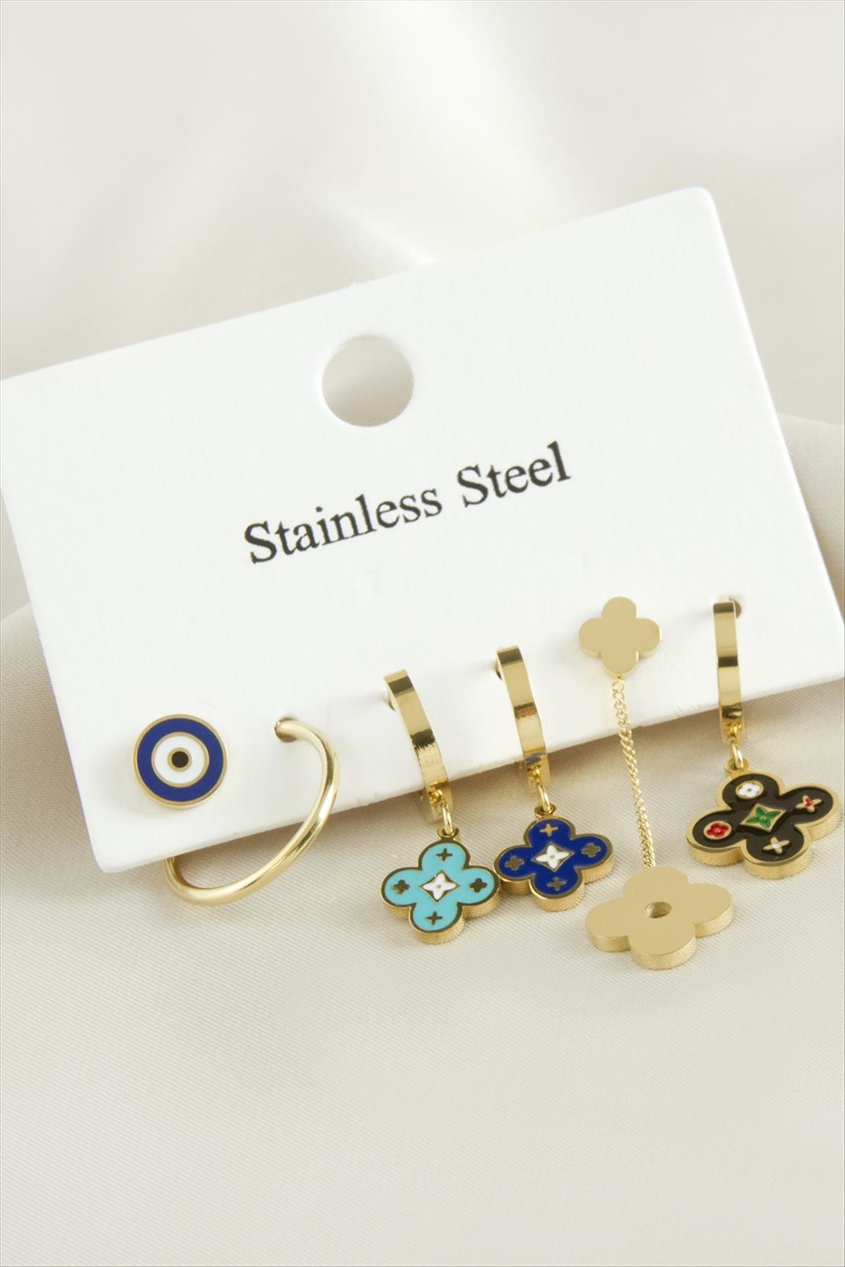 6 Adet Nazar Zirkon Taşlı Lüks Çelik Küpe