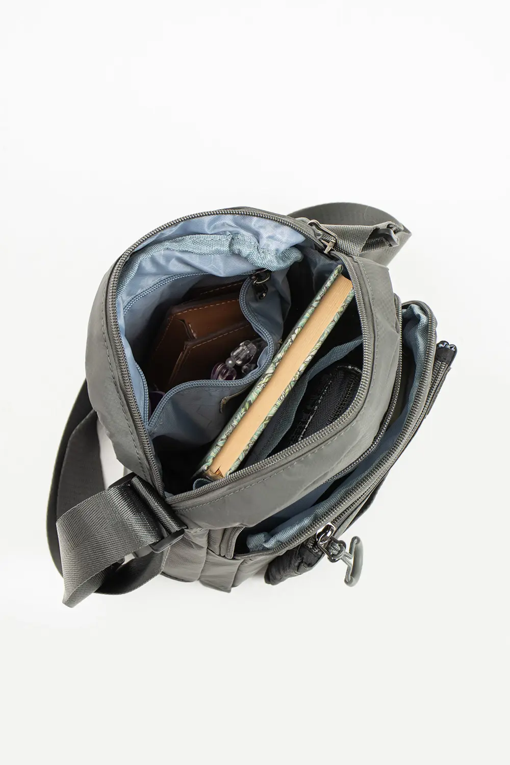 6 Bölmeli Orta Boy Suya Dayanıklı Paraşüt Kumaş Çapraz Askılı Omu