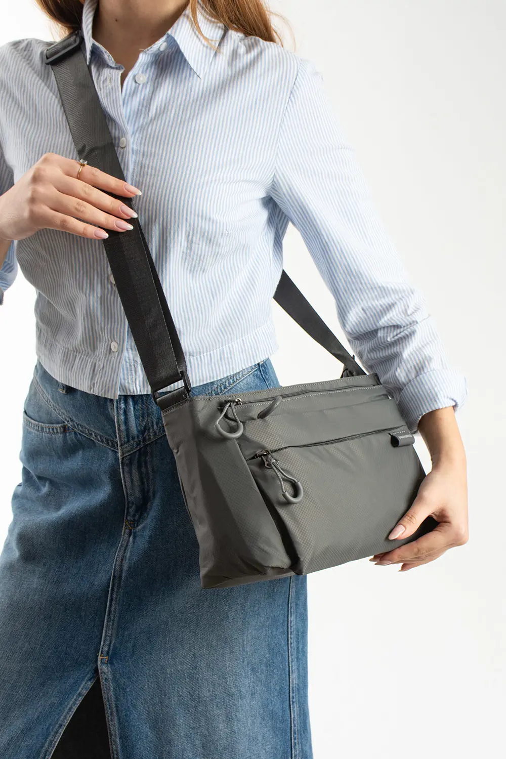 6 Bölmeli Orta Boy Suya Dayanıklı Paraşüt Kumaş Çapraz Askılı Omu