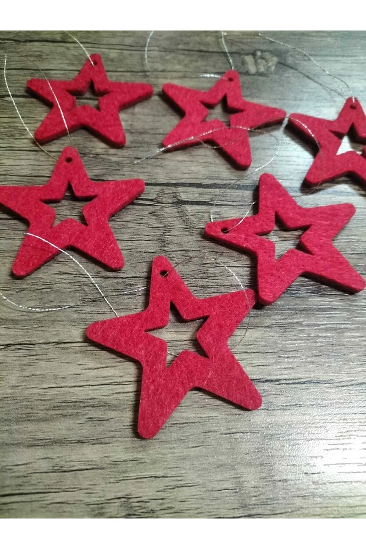 6 Cm Kırmızı Içi Boş Yıldız Keçe Yılbaşı Ağacı Ve Hediye Süsü 6 A