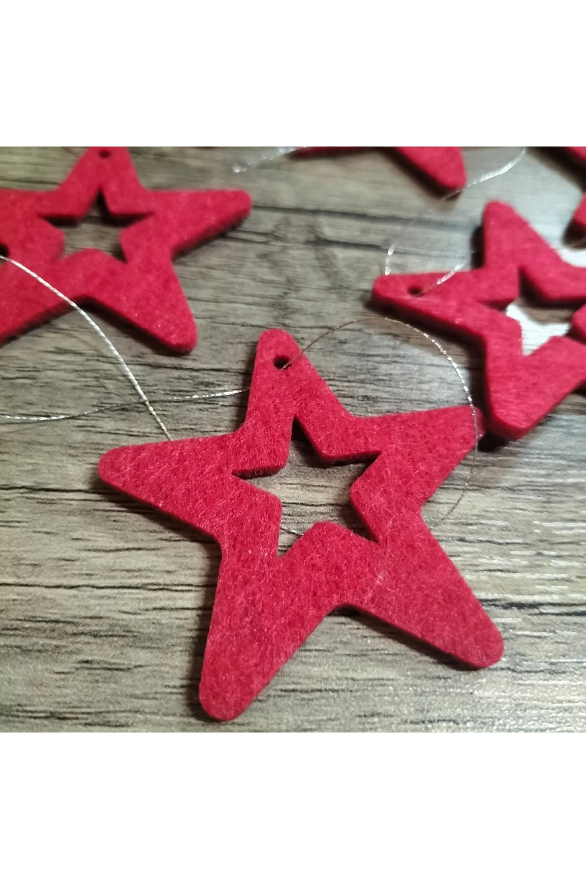 6 Cm Kırmızı Içi Boş Yıldız Keçe Yılbaşı Ağacı Ve Hediye Süsü 6 A