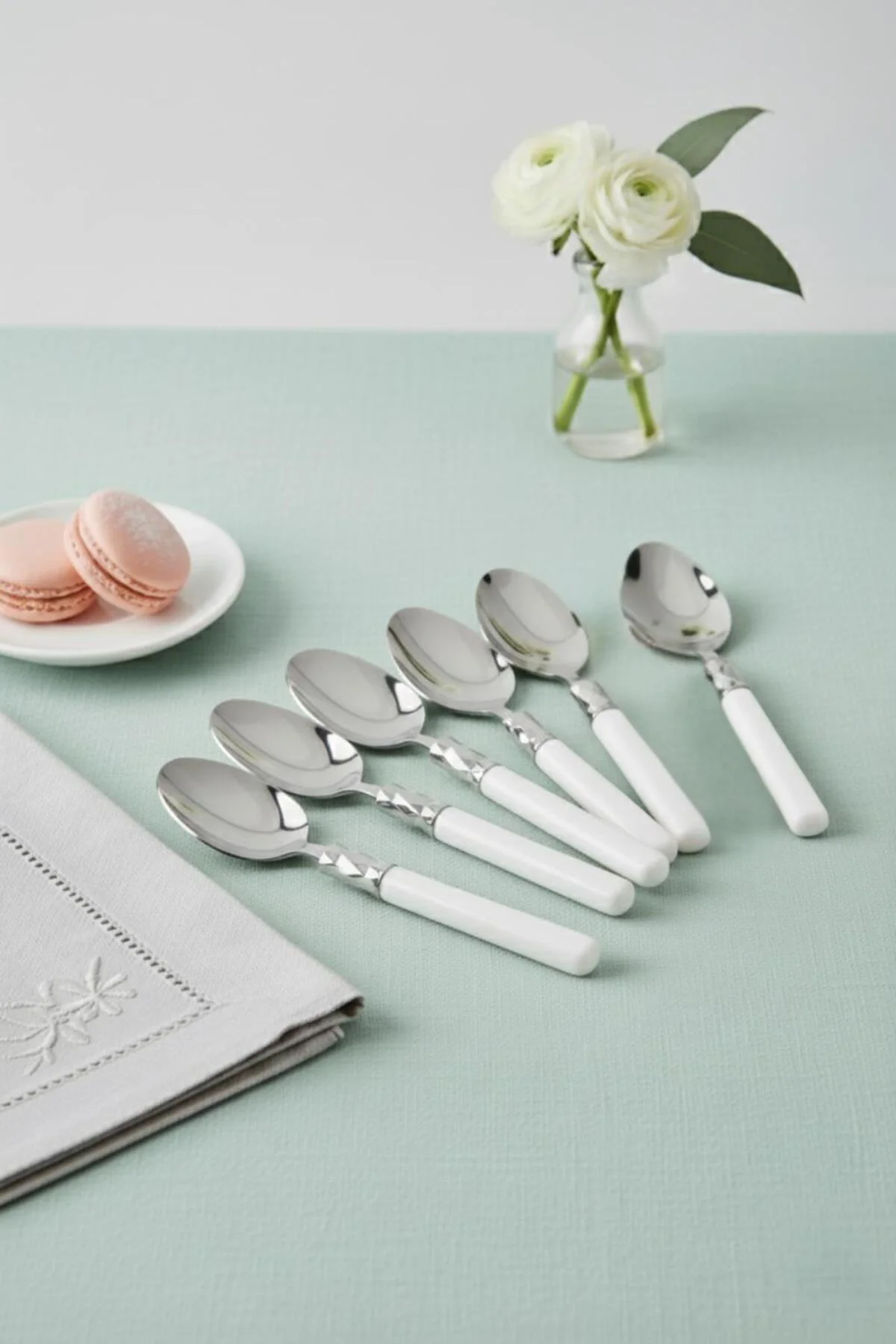 6 lı Paslanmaz Çelik Soft Beyaz Yemek Kaşığı Seti 6 lı Paslanmaz Çelik Soft Beyaz Yemek Kaşığı Seti