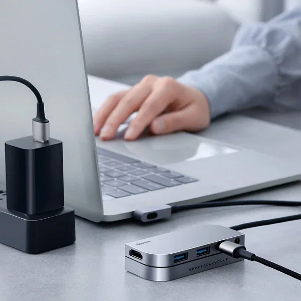6 Port USB-C Hub 4K 30Hz Çoklu Bağlantı Çözümü - Type-C Çoklayıcı